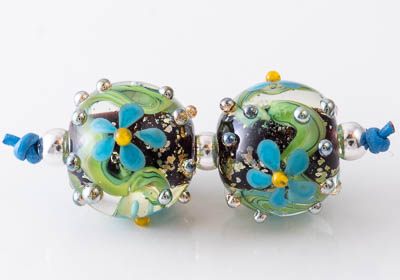 Glittery Lampwork Flower Beads