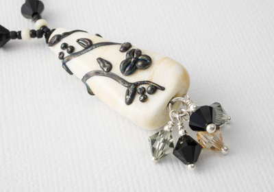 "Gothica" Lampwork Neckalce