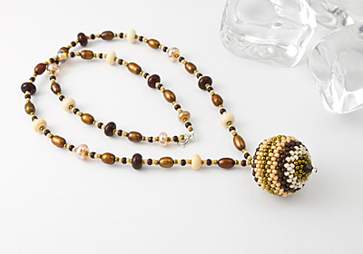 "Cocoa" Beaded Bead Pendant Necklace