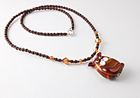 "Pecan" Lampwork Cat Necklace alternative view 1