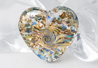 Glittery Heart Lampwork Bead alternative view 1