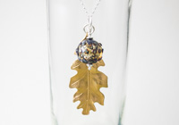 Leaf Pendant Necklace alternative view 1