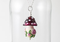 Lampwork Toadstool Pendant alternative view 2