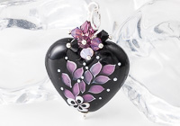 Leafy Heart Lampwork Pendant alternative view 2